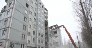 Демонтаж многоэтажного дома Кыштым, цена от 3730 руб.