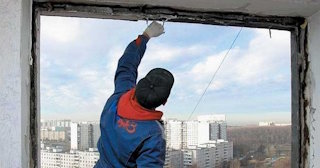 Демонтаж остекления балкона в Кыштыме - цена от 578 руб. - Сварной-Кшт