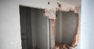 Демонтаж стен Кыштым, цена от 2994 руб.